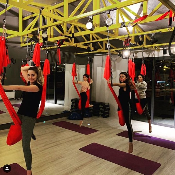 antigravity yoga